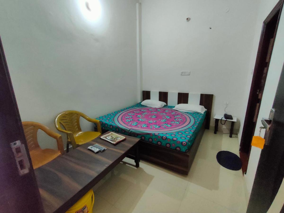 Arjun Guest House Pathankot Bagian luar foto