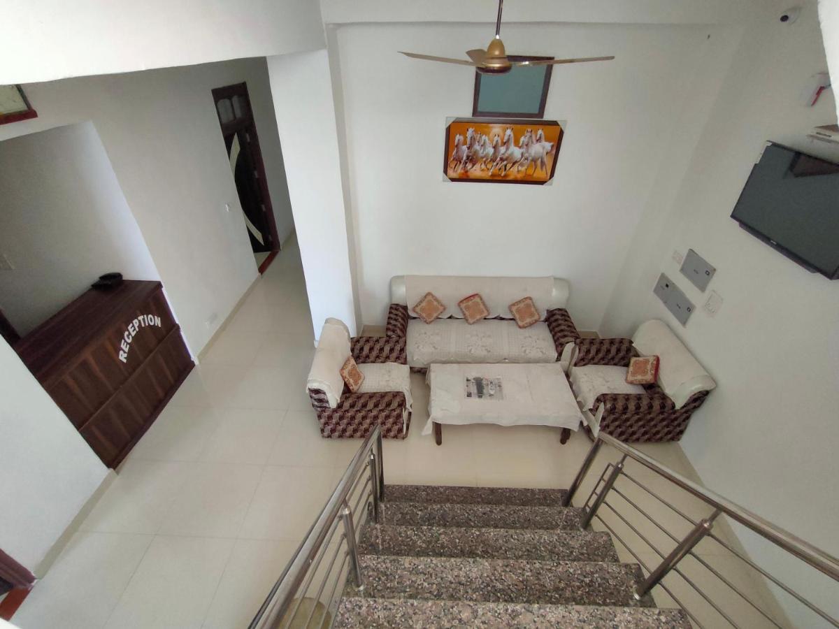 Arjun Guest House Pathankot Bagian luar foto