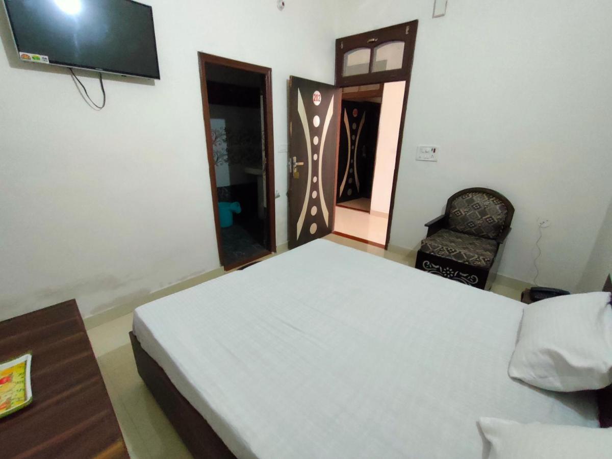 Arjun Guest House Pathankot Bagian luar foto